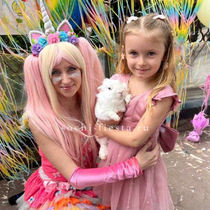 Шоу с кроликом в Ставрополи