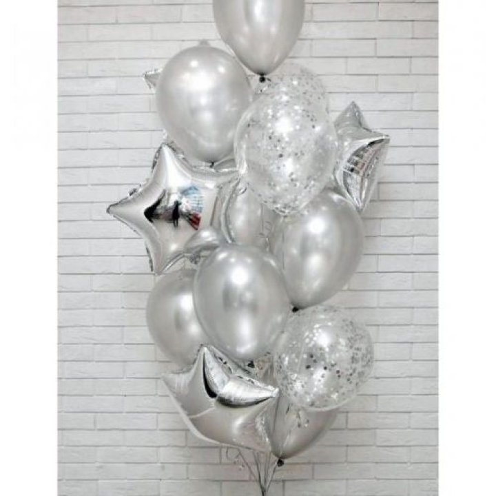 Фонтан шаров "Сильвер мун" в Ставрополи