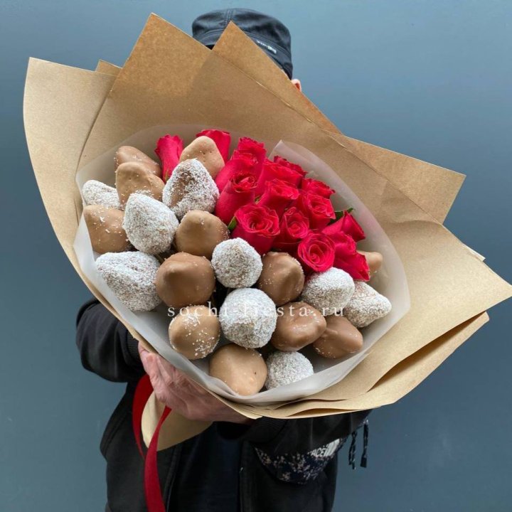 Розы и клубника в шоколаде Мерси в Ставрополи
