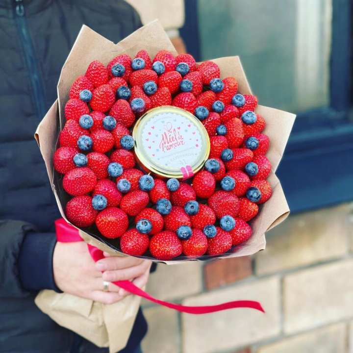 "Клубника и мёд" в Ставрополи