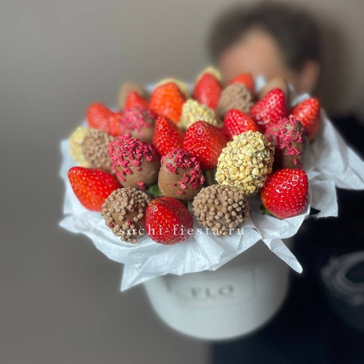 Клубника в боксе 30 ягод в Ставрополи