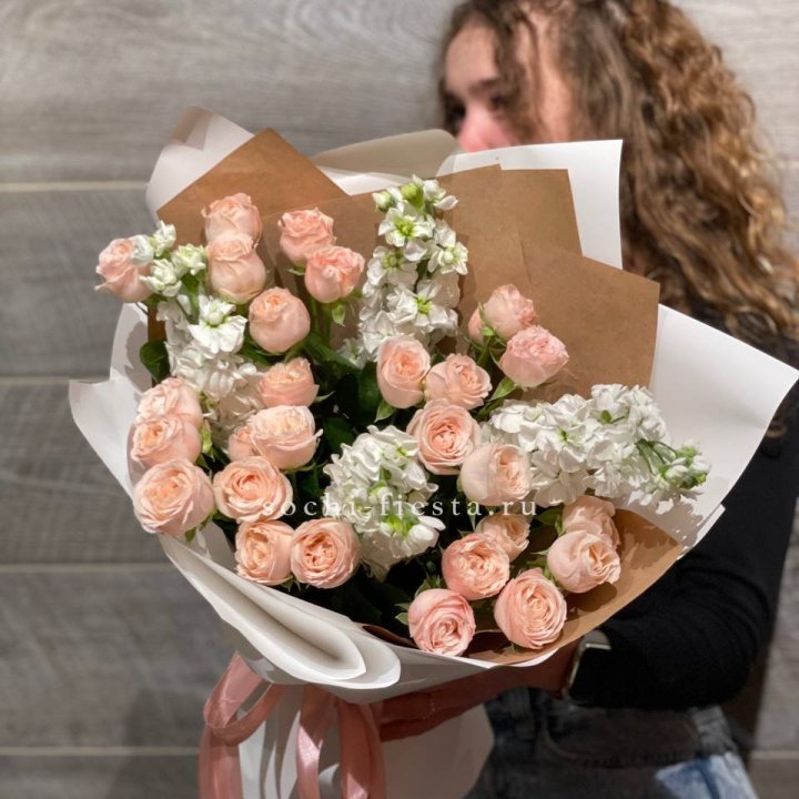 Букет бомбасти и маттиола в Ставрополи