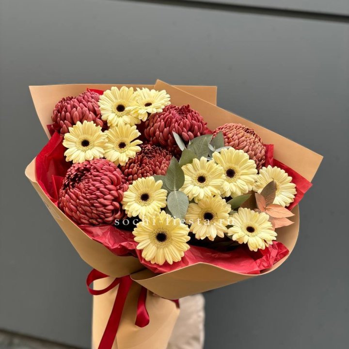 Букет гербер и хризантем Бигуди в Ставрополи