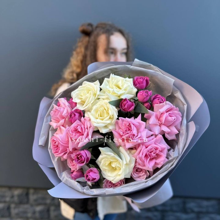 Букет французских и пионовидных роз в Ставрополи