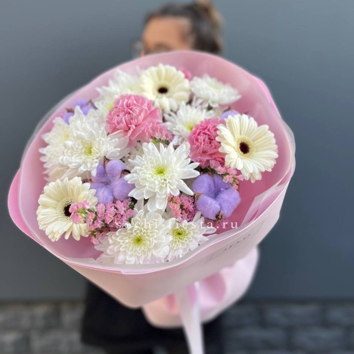 Букет цветов "Пинк спринг" в Ставрополи
