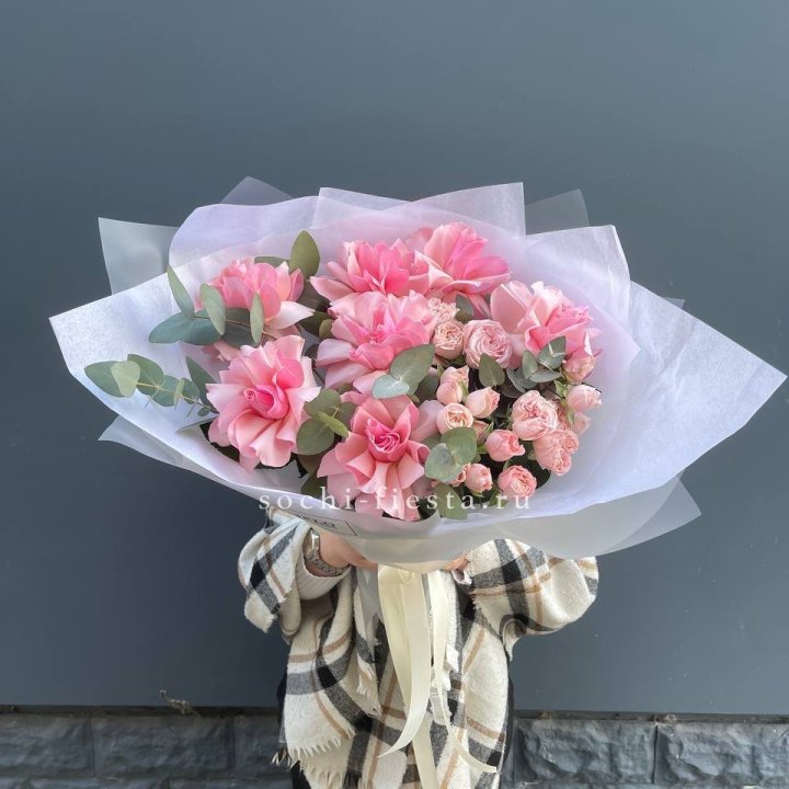 Букет французских и пионовидных роз  в Ставрополи