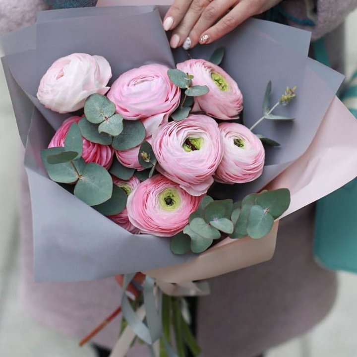 Ранункулюсы с эвкалиптом №1 в Ставрополи