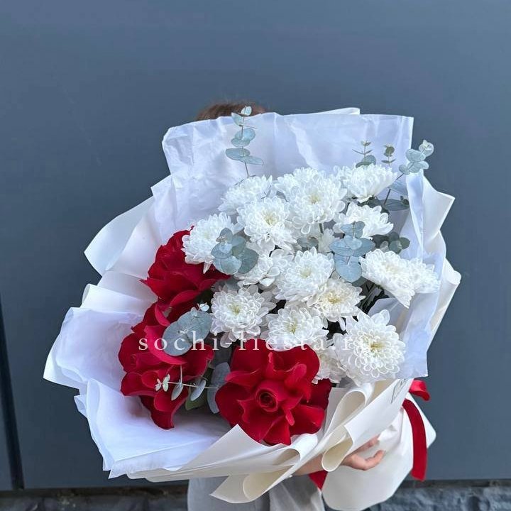 Дуо розы и хризантемы в Ставрополи