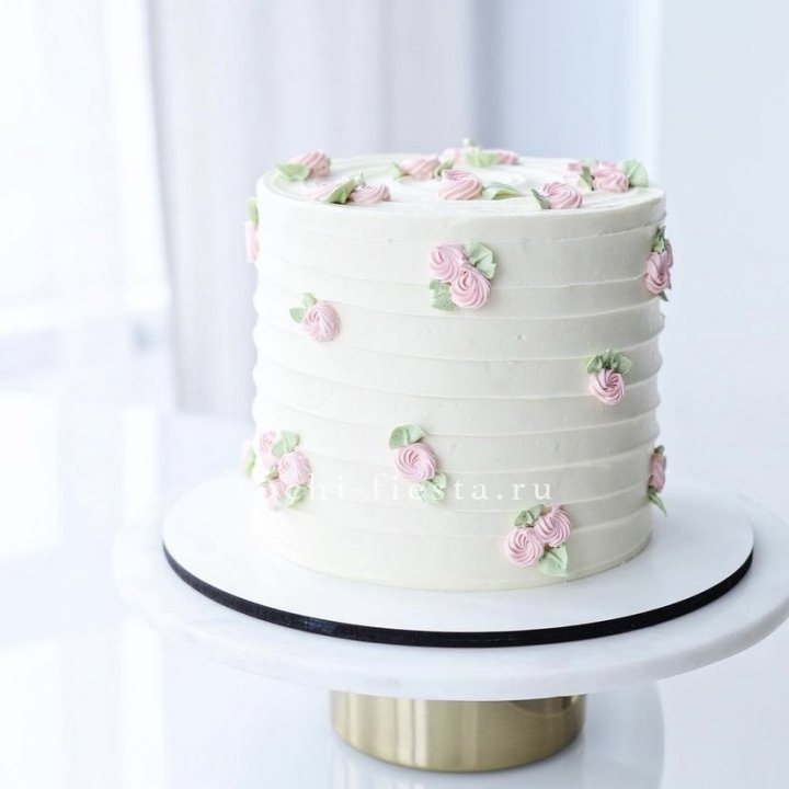 Торт "Розы в снегу" в Ставрополи