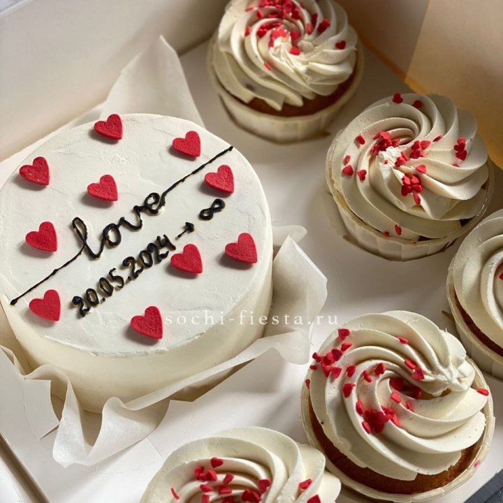 Капкейки и бенто-торт "Любимые" в Ставрополи