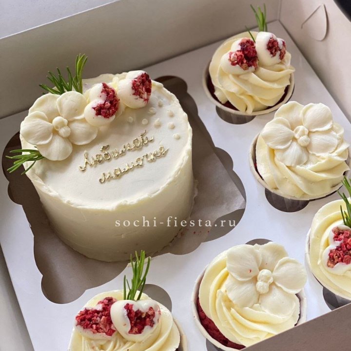 Капкейки и бенто-торт "Мамочке" в Ставрополи