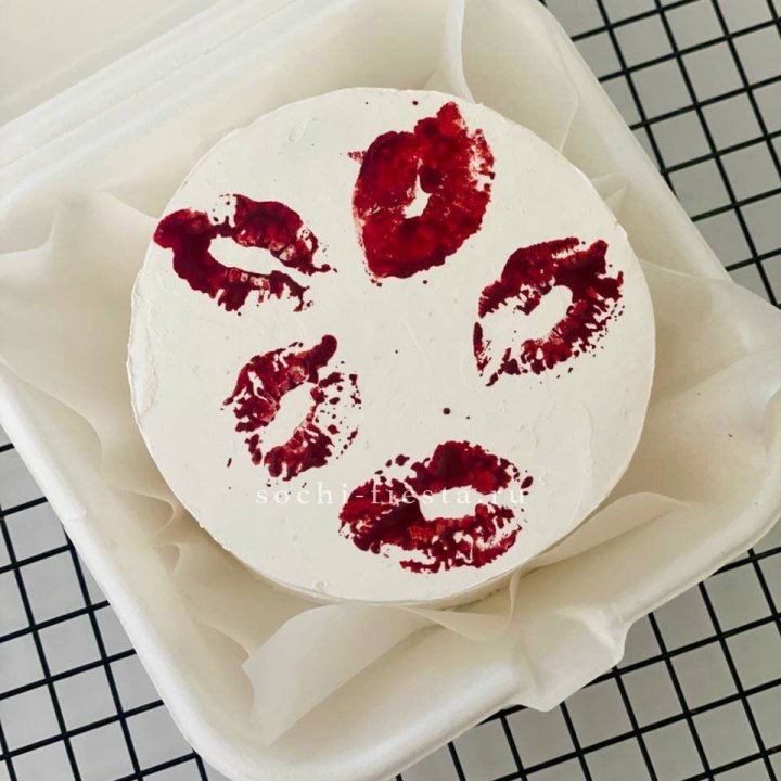 Бенто-торт "Поцелуй" в Ставрополи