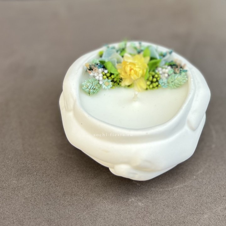 Свеча ароматическая в гипсе Руки в Ставрополи