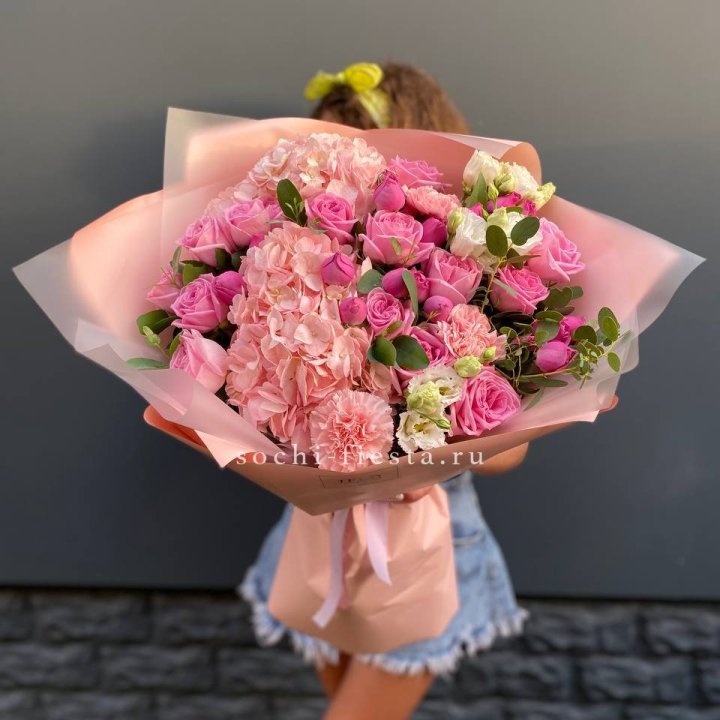 Авторский букет "Восторг" в Ставрополи