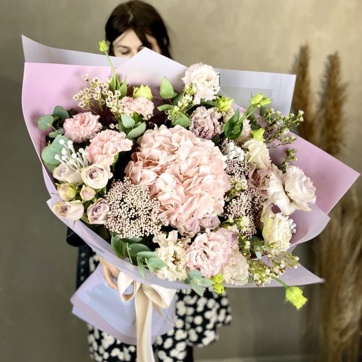 Дизайнерский букет "Трели кримс" в Ставрополи