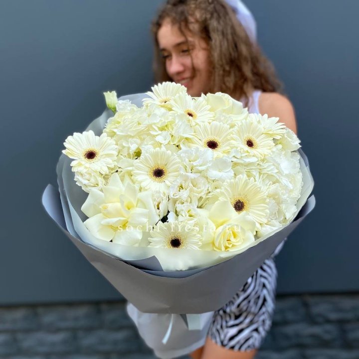  Букет "Вайт люксур" в Ставрополи