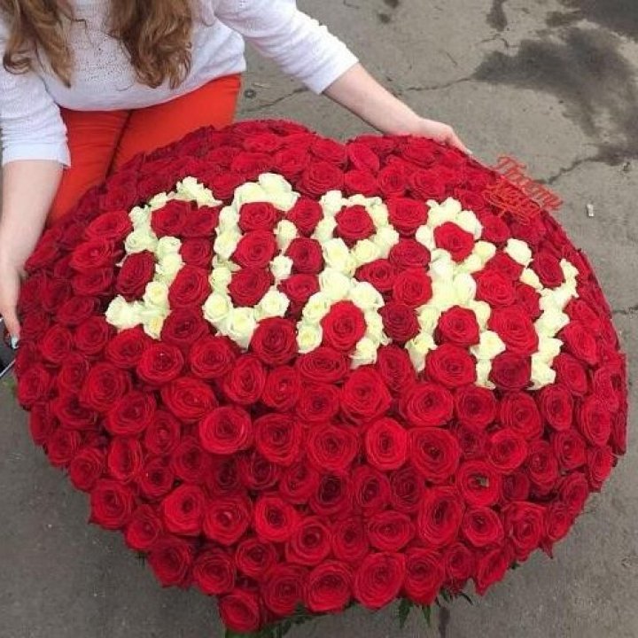 351 роза "Прости меня" в Ставрополи