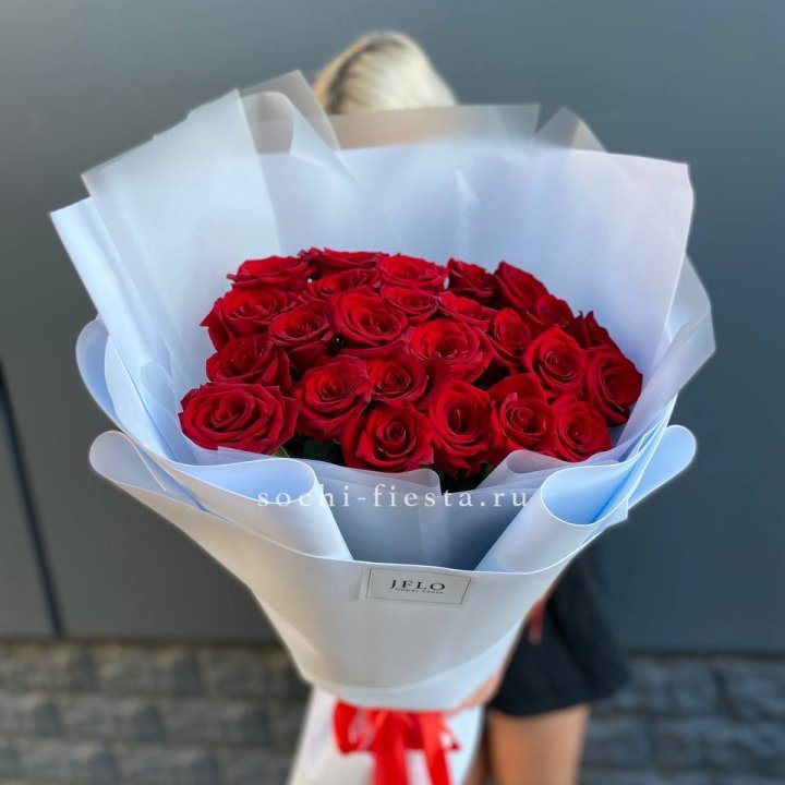 25 высоких роз  в Ставрополи