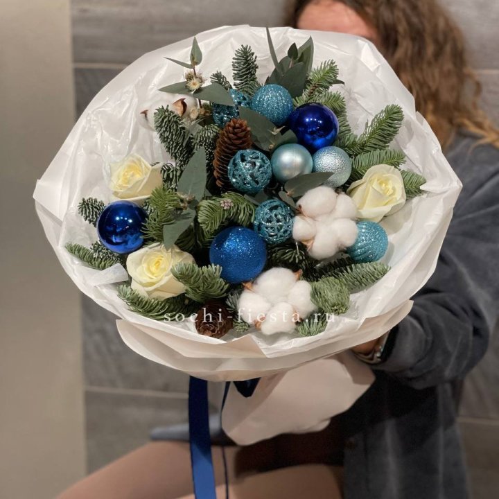 Новогодний букет "Синий иней" в Ставрополи