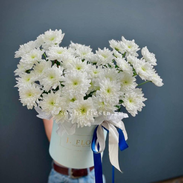 Коробка с хризантемами №3 в Ставрополи