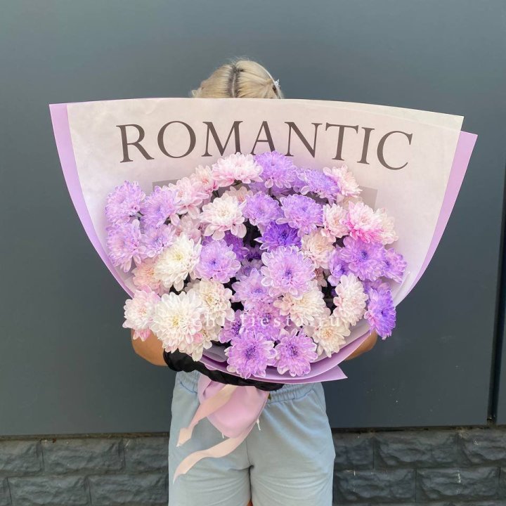 Букет сиреневых хризантем в Ставрополи