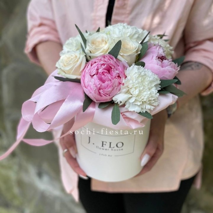 Цветочный бокс мини №2 в Ставрополи