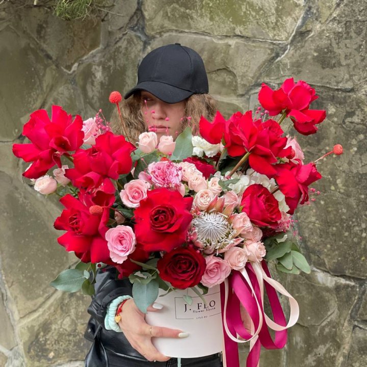 Яркий бокс "Для неё" в Ставрополи