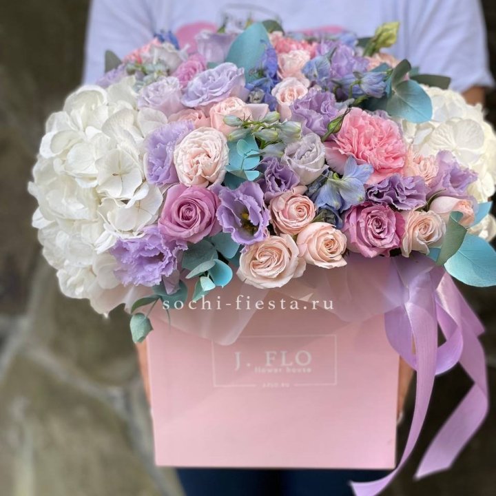 Цветочный бокс макси каб в Ставрополи