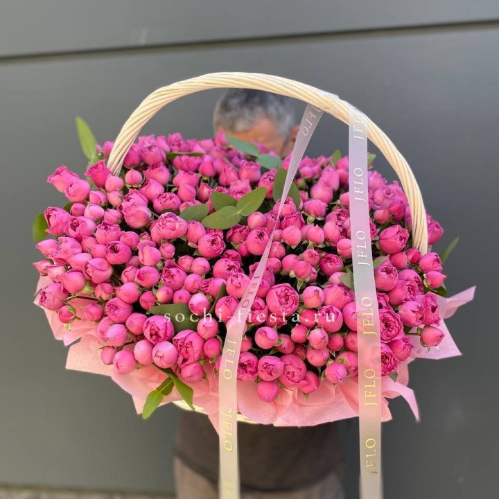 Корзина роз Мисти Баблс 101 в Ставрополи