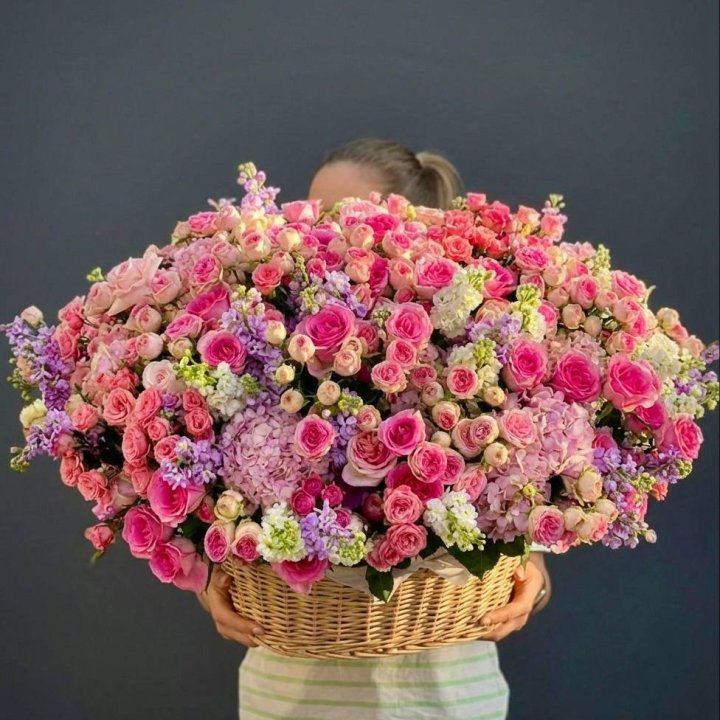 Цветочная корзина гигант №5 в Ставрополи