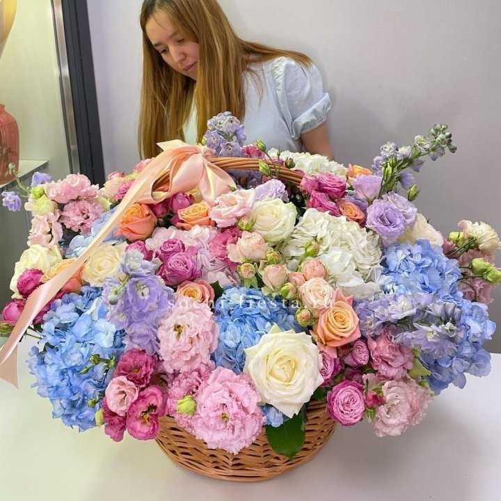 Авторская корзина "Экстра" в Ставрополи