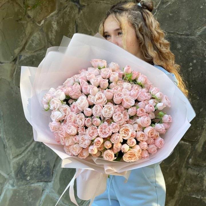 45 роза бомбастик Крем в Ставрополи