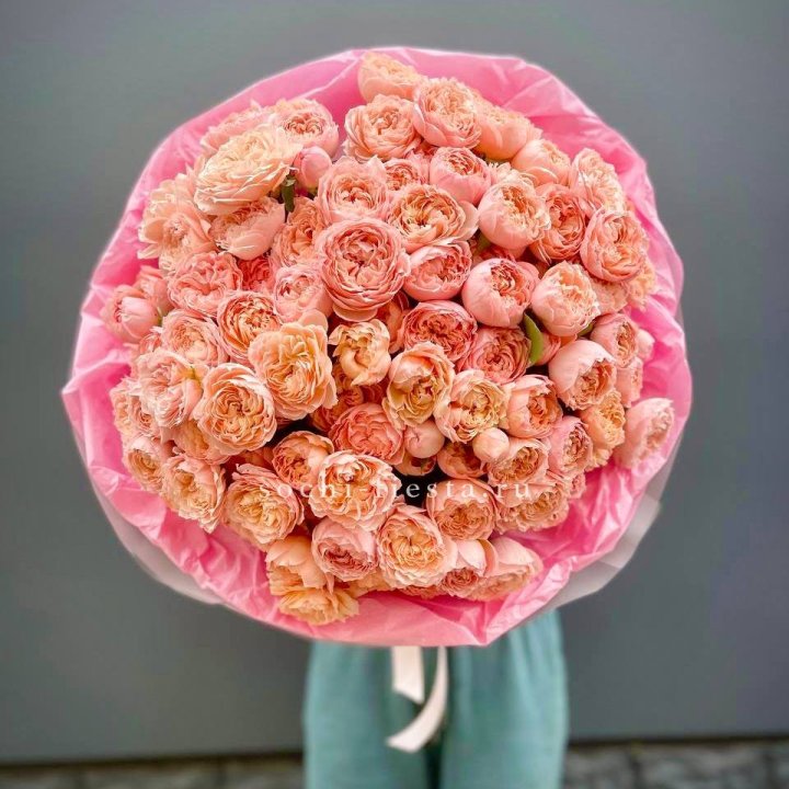 Букет кустовых пионовидных роз Джульетта "Принцесса" в Ставрополи