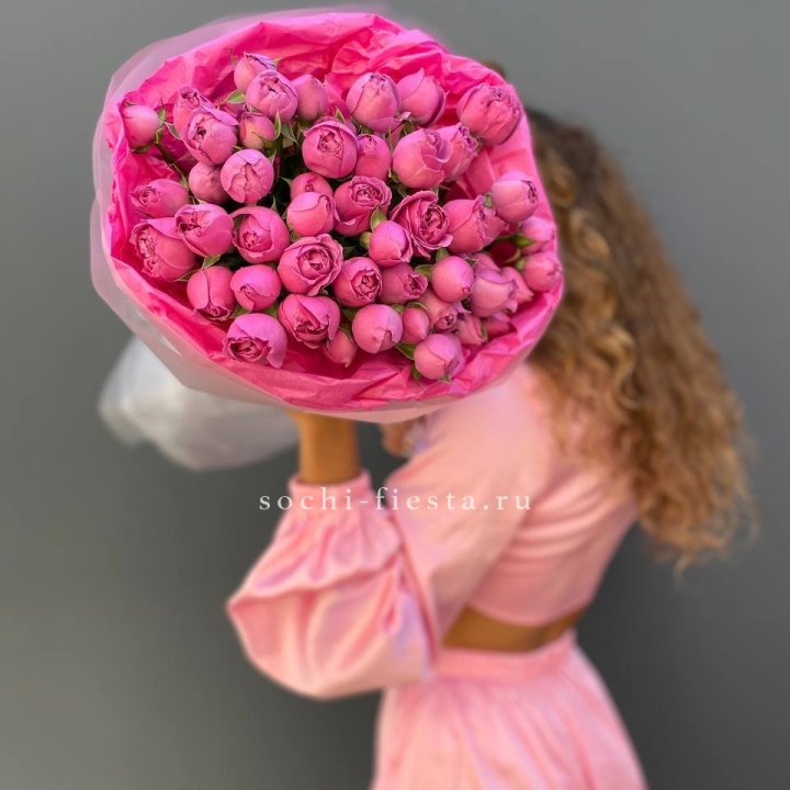 Букет из пионовидных роз  в Ставрополи