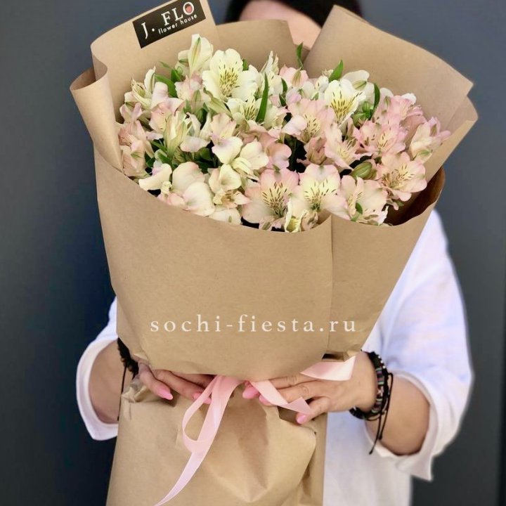 17  альстромерий в крафте в Ставрополи