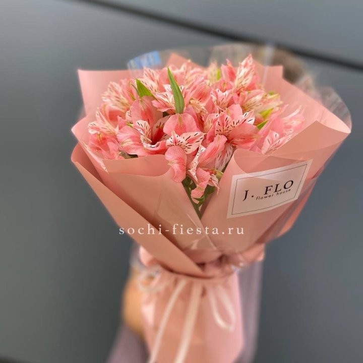Букет альстромерий розовых в Ставрополи