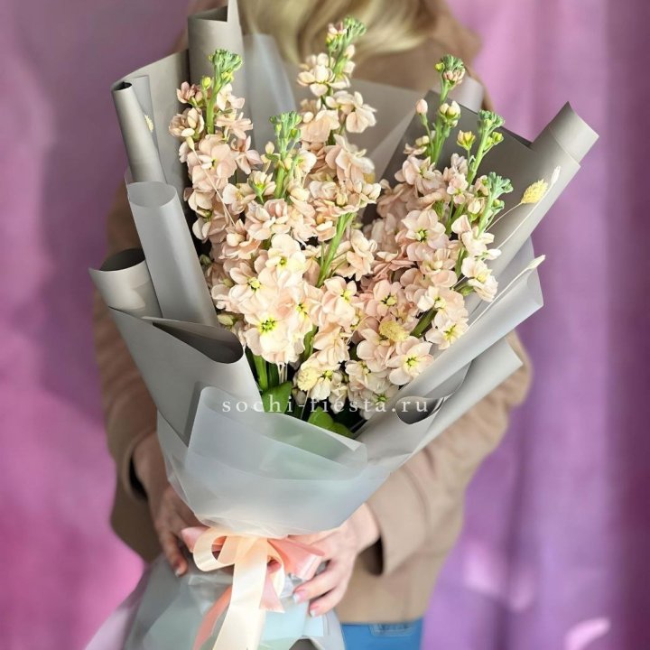 Букет ароматной маттиоллы №2 в Ставрополи