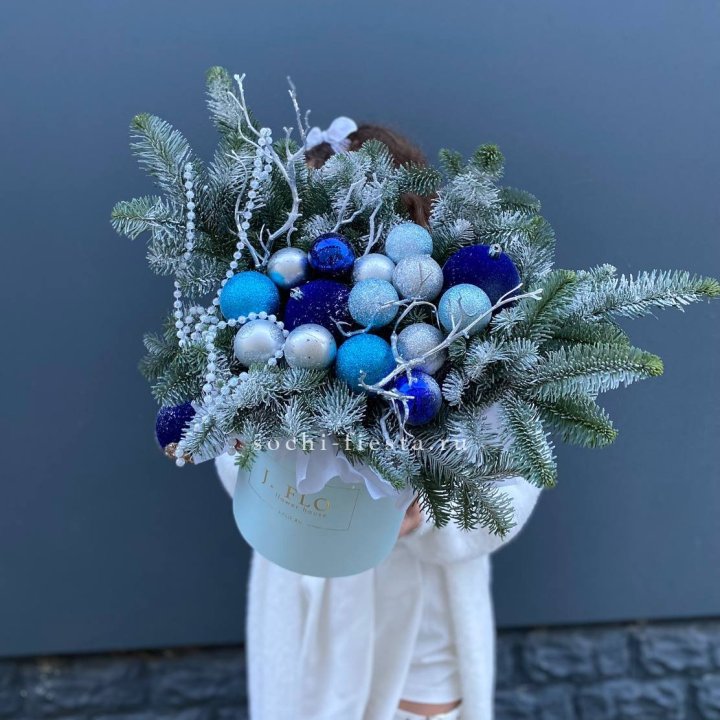 Композиция "Голубая бездна" в Ставрополи