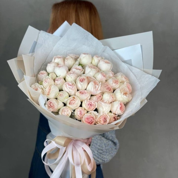 Букет пионовидных роз Пур лав в Ставрополи