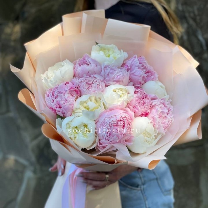 Букет 15 зефирных пионов в Ставрополи