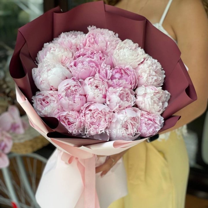 Букет 17 зефирных пионов в Ставрополи