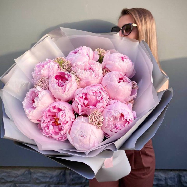 Букет с пионами "Стайл" в Ставрополи