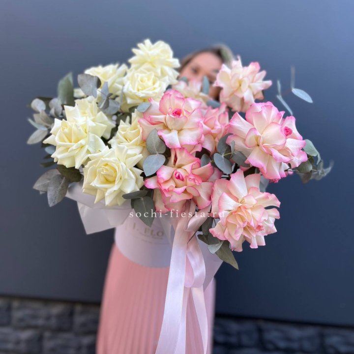 15 Французских роз в боксе в Ставрополи