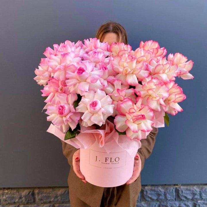 25 Французских роз микс в боксе в Ставрополи