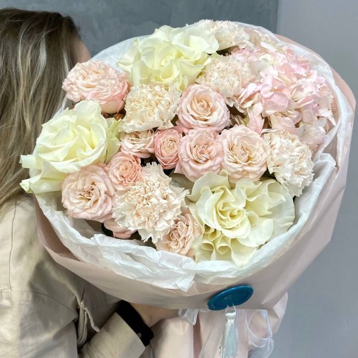 Дизайнерский букет "Джентел" в Ставрополи