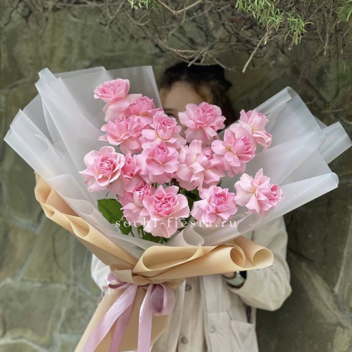 Букет из 15 французских роз Пинк дрим в Ставрополи
