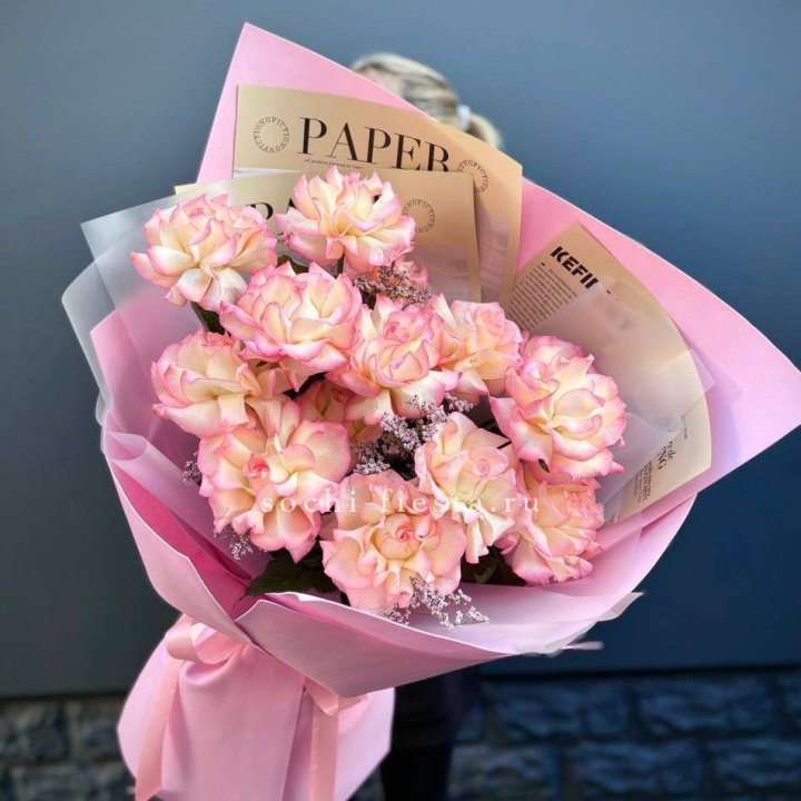 15 французских роз "Джумилия" в Ставрополи