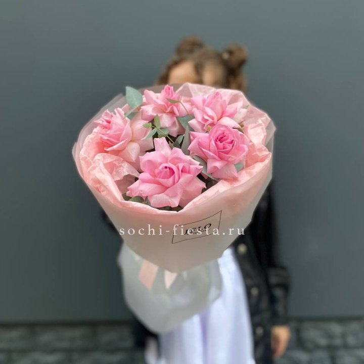 5 французских розовых роз  в Ставрополи