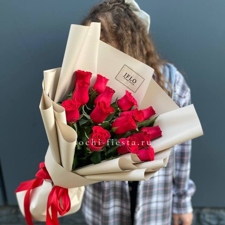 15 красных роз в Ставрополи