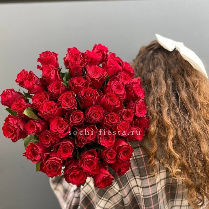 51 красная роза в Ставрополи